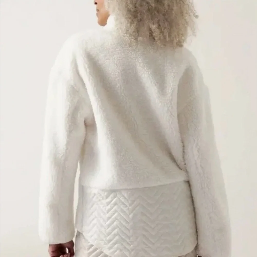 Women's White Sherpa Pullover Jacket